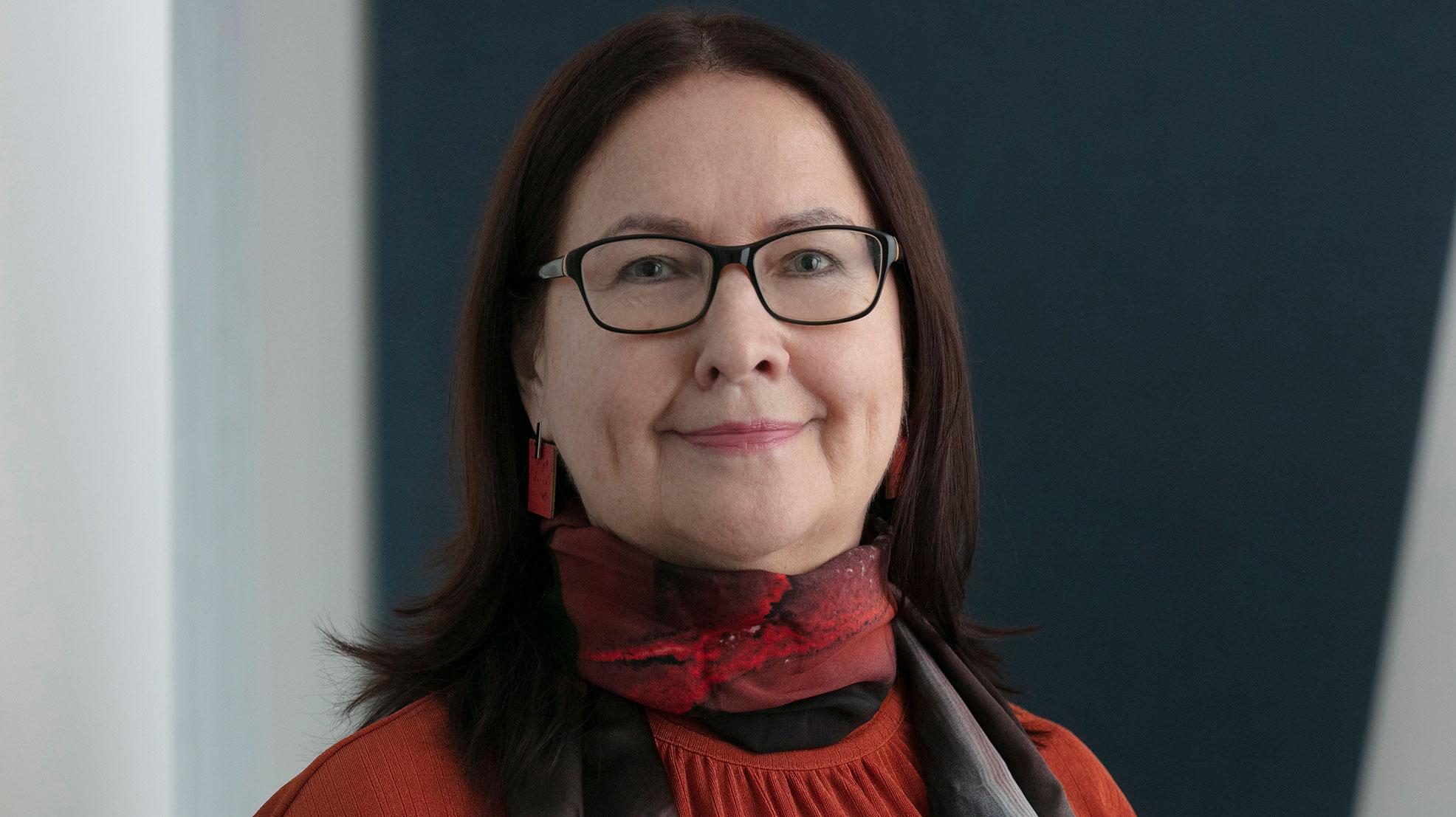 Eve Kyntäjä är ledande expert på invandring och sysselsättning på FFC