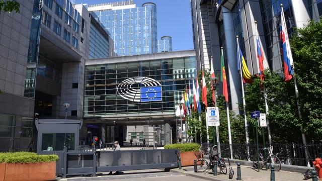 Kuvassa EU-parlamentin rakennus Brysselissä. Kuva Anniinsa Luotonen/Lehtikuva.