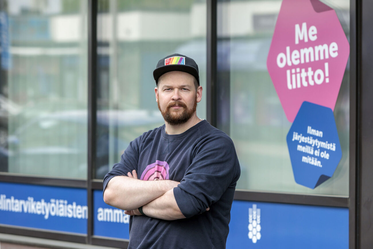 Karol Kulan puolivartalokuva.