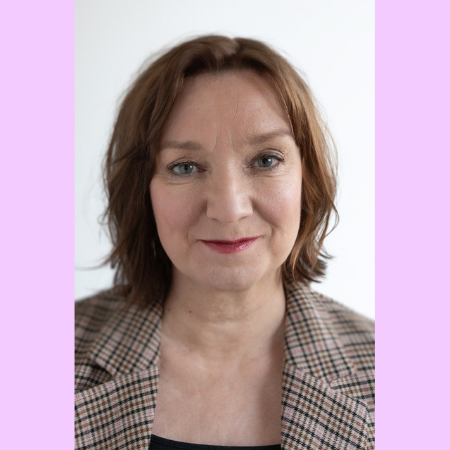 Lähikuva Eeva Lehtimäestä.