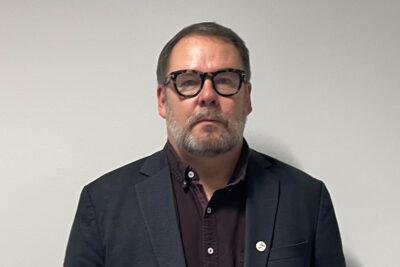 Lähikuva Reijo Paanasesta.