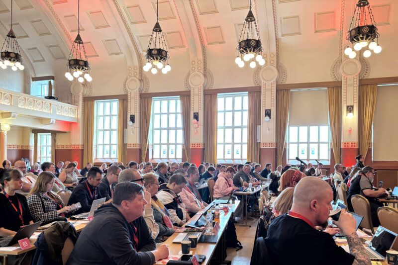 Yleiskuva SAK:n edustajiston kokouksesta.