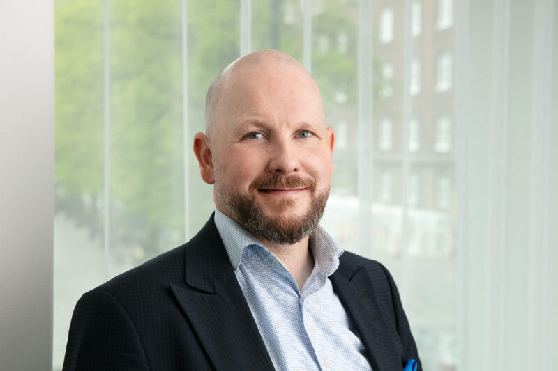 Mikko Heinikosken kasvokuva.