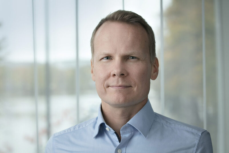 Pekka Ristelän kasvokuva.