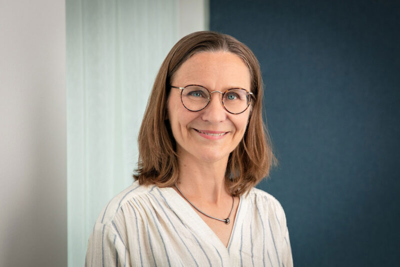 Pia Björkbackan kasvokuva.